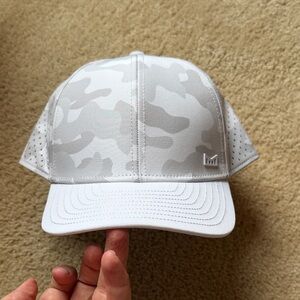 Melin Snow Camo Hydro A-Game Small